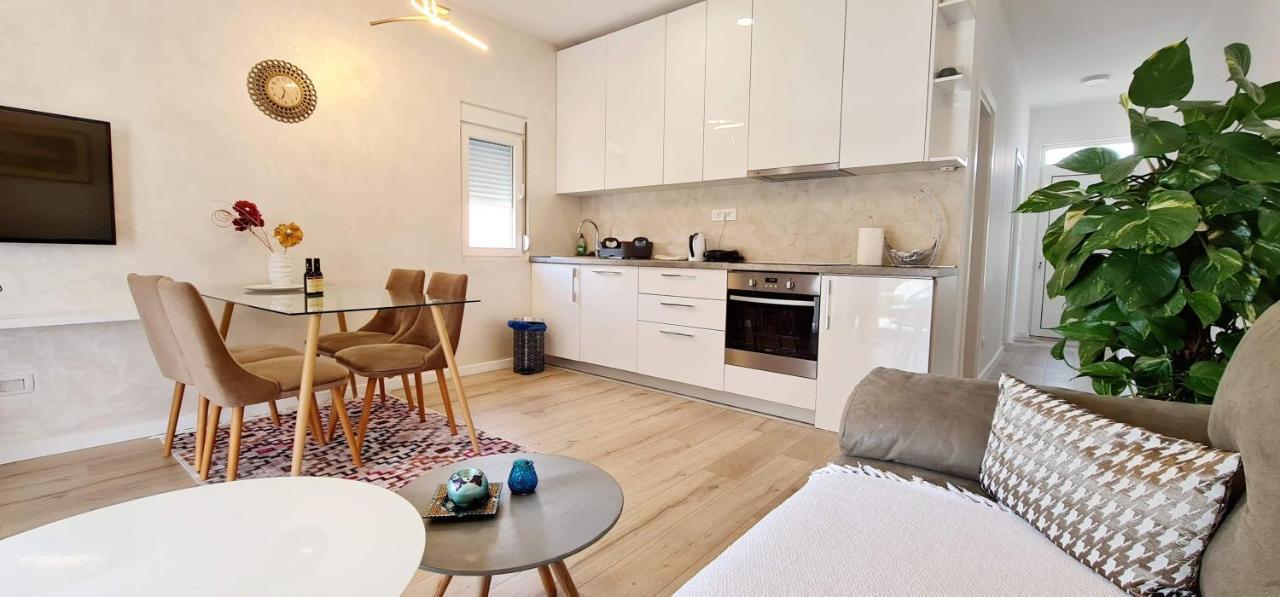 Apartments Tivat Kültér fotó